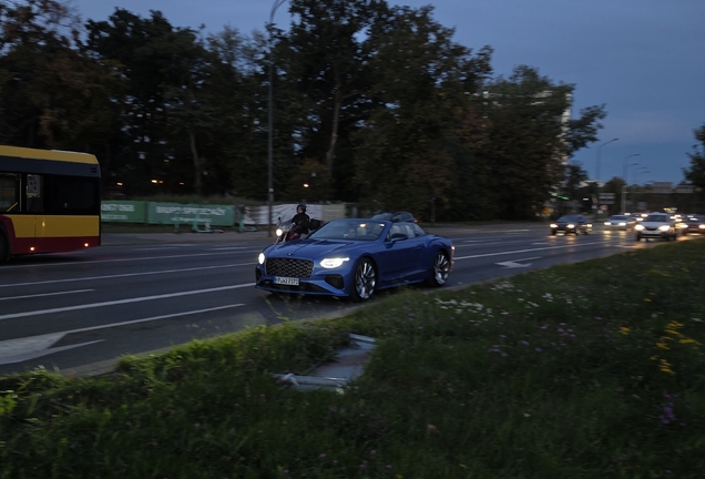 Bentley Continental GTC Mulliner 2025