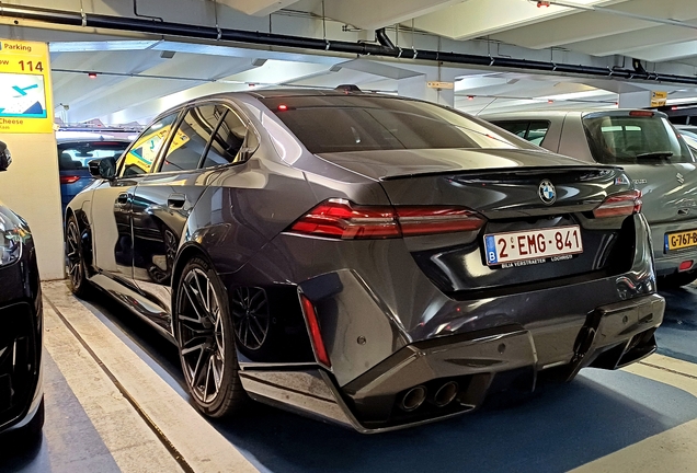 BMW M5 G90