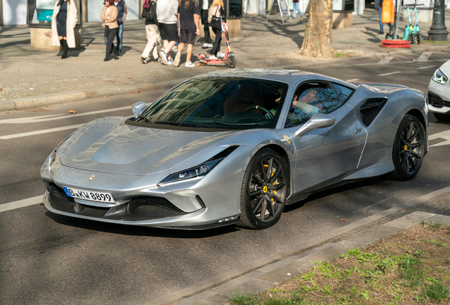 Ferrari F8 Tributo