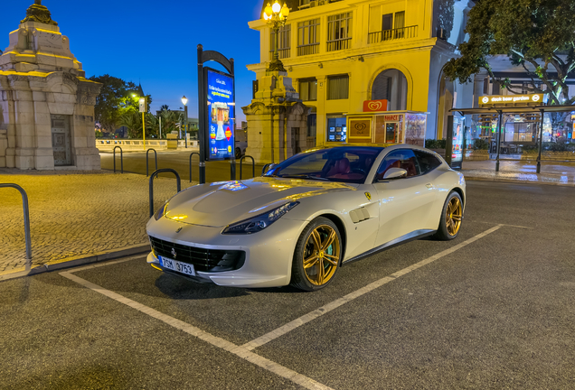 Ferrari GTC4Lusso