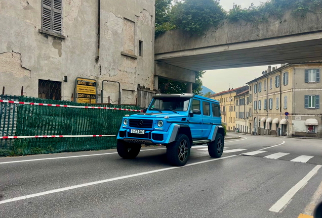 Mercedes-Benz G 500 4X4²