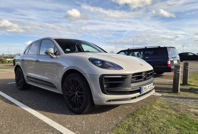 Porsche 95B Macan GTS MkIII