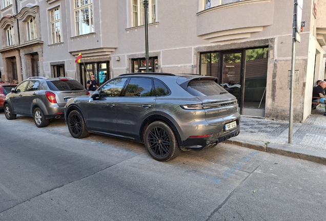 Porsche 9YA Cayenne GTS MkII