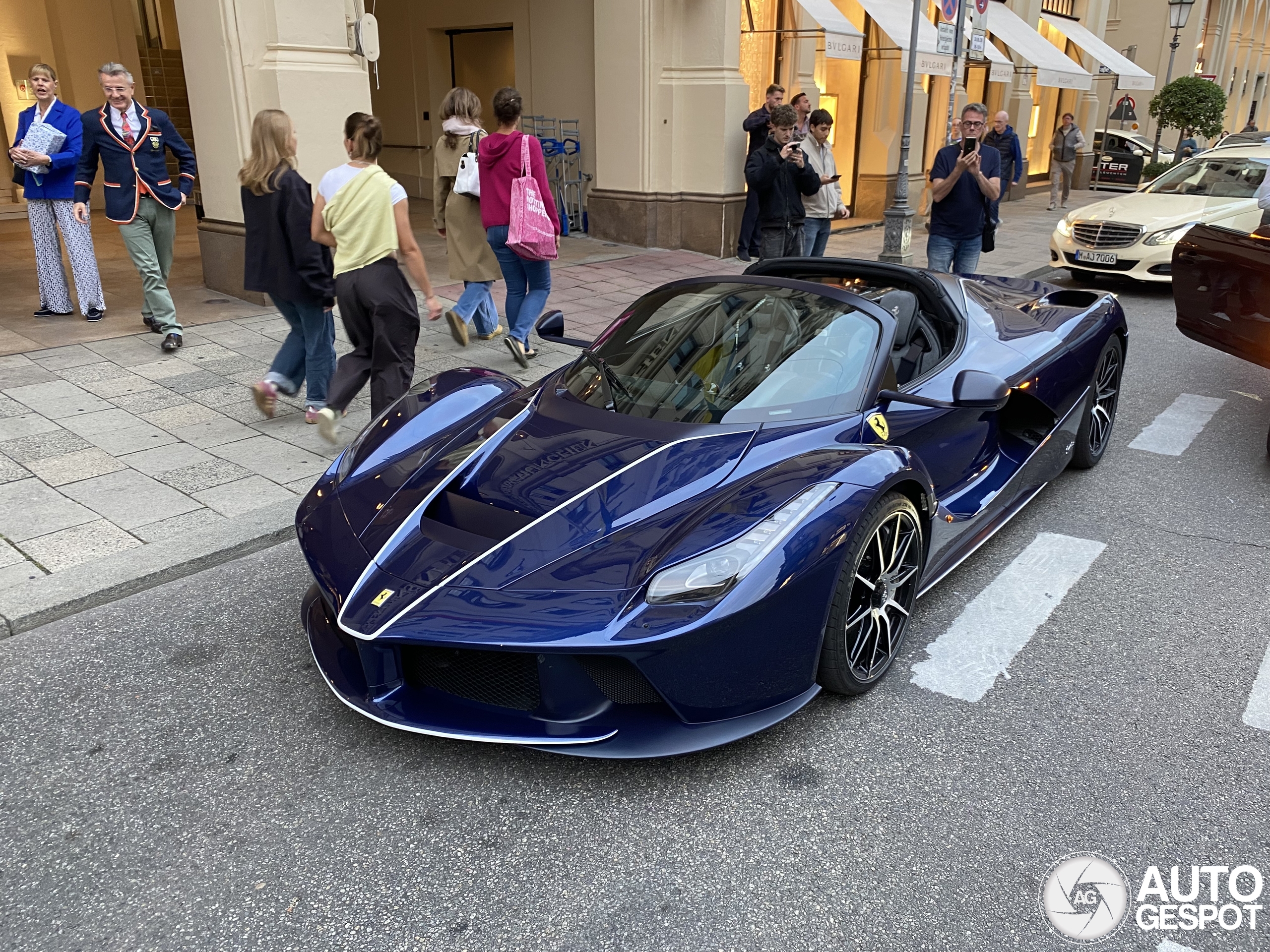 Ferrari LaFerrari Aperta