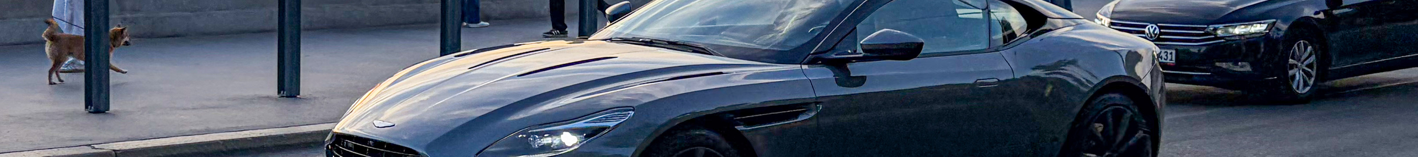 Aston Martin DB11