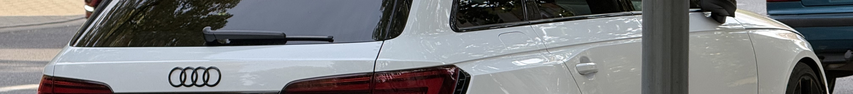 Audi RS4 Avant B9