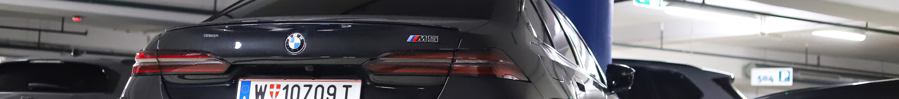 BMW M5 G90