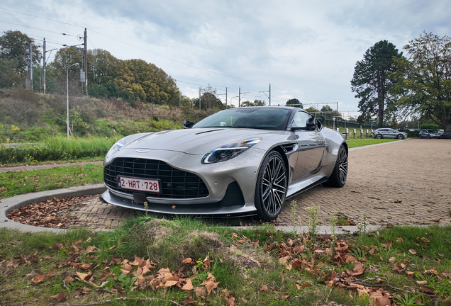 Aston Martin DB12
