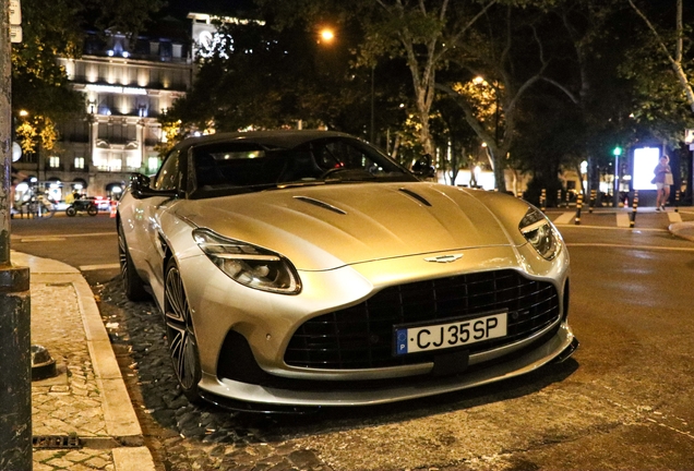 Aston Martin DB12 Volante
