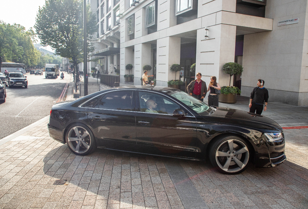 Audi S8 D4