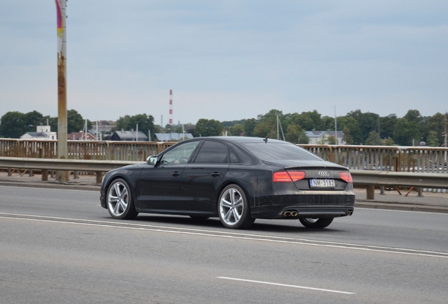 Audi S8 D4