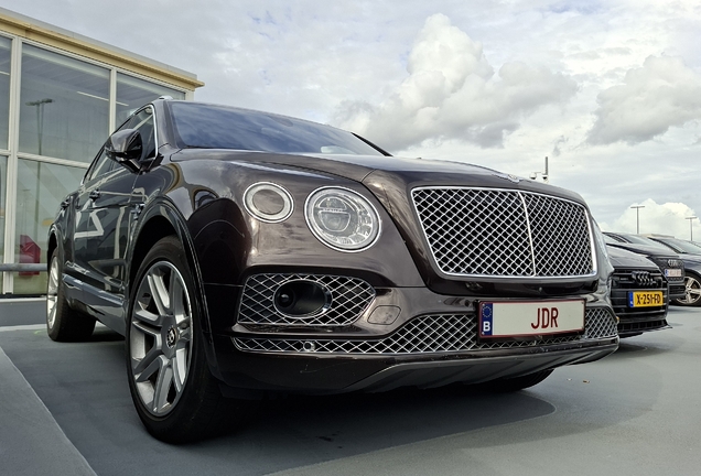 Bentley Bentayga V8