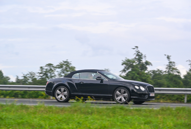 Bentley Continental GTC V8