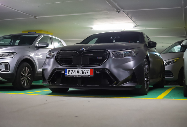 BMW M5 G90