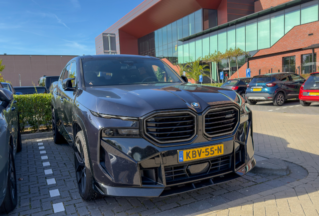 BMW XM G09