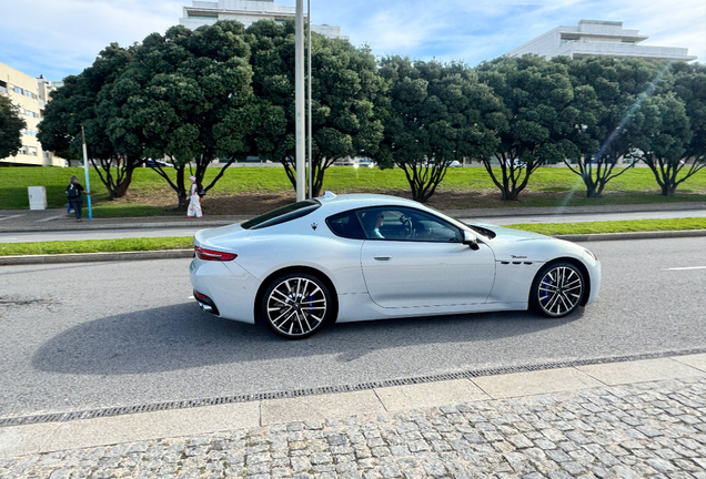 Maserati GranTurismo Modena