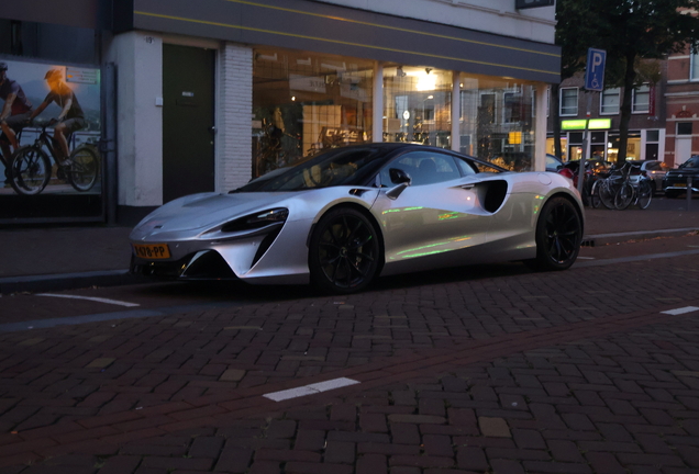 McLaren Artura
