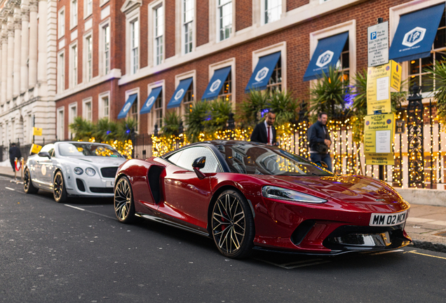 McLaren GT