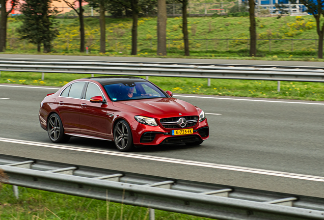 Mercedes-AMG E 63 S W213