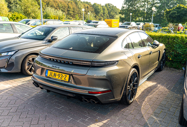 Porsche 972 Panamera Turbo S E-Hybrid