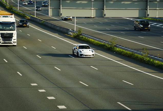 Porsche 991 GT3 RS MkII Weissach Package