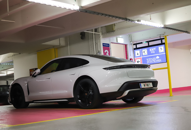 Porsche Taycan Turbo MkI