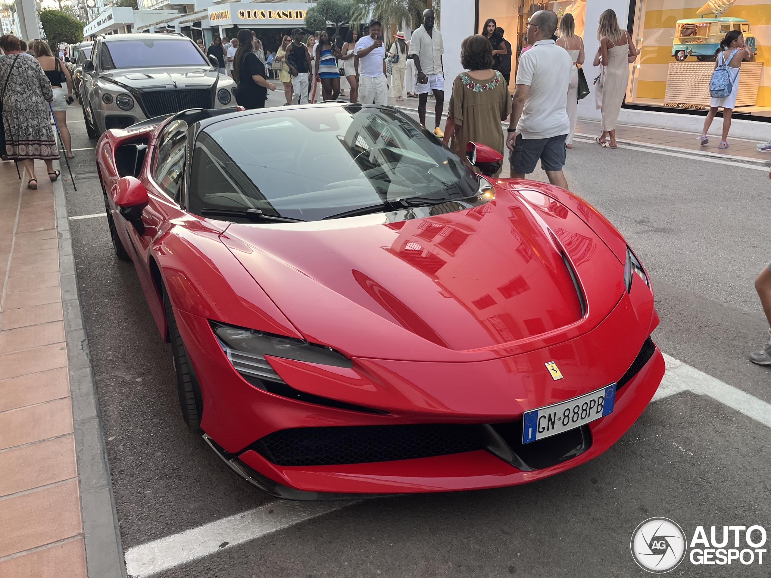 Ferrari SF90 Spider Assetto Fiorano