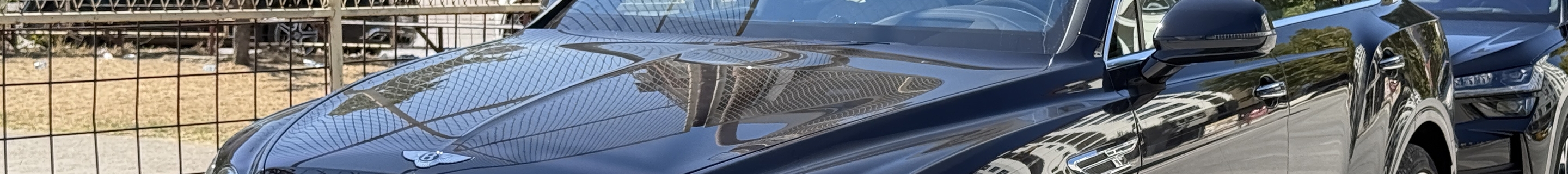 Bentley Bentayga V8