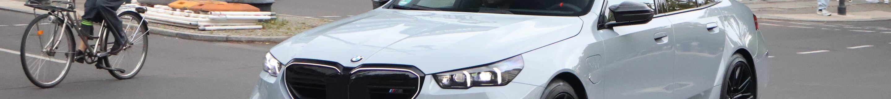 BMW M5 G90