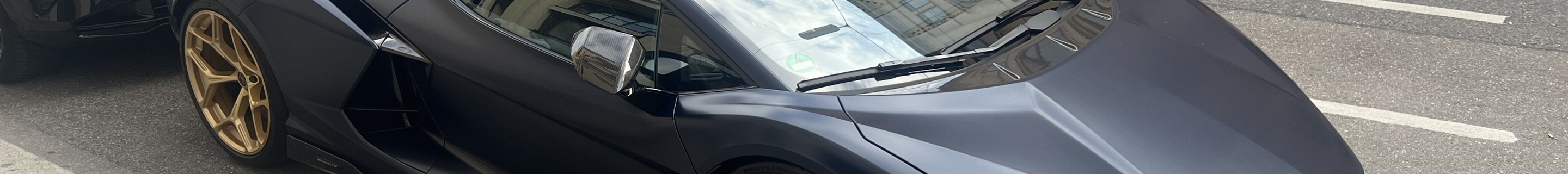 Lamborghini Revuelto