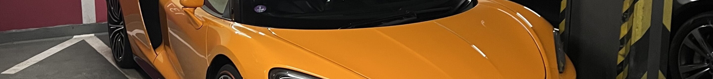 McLaren GT