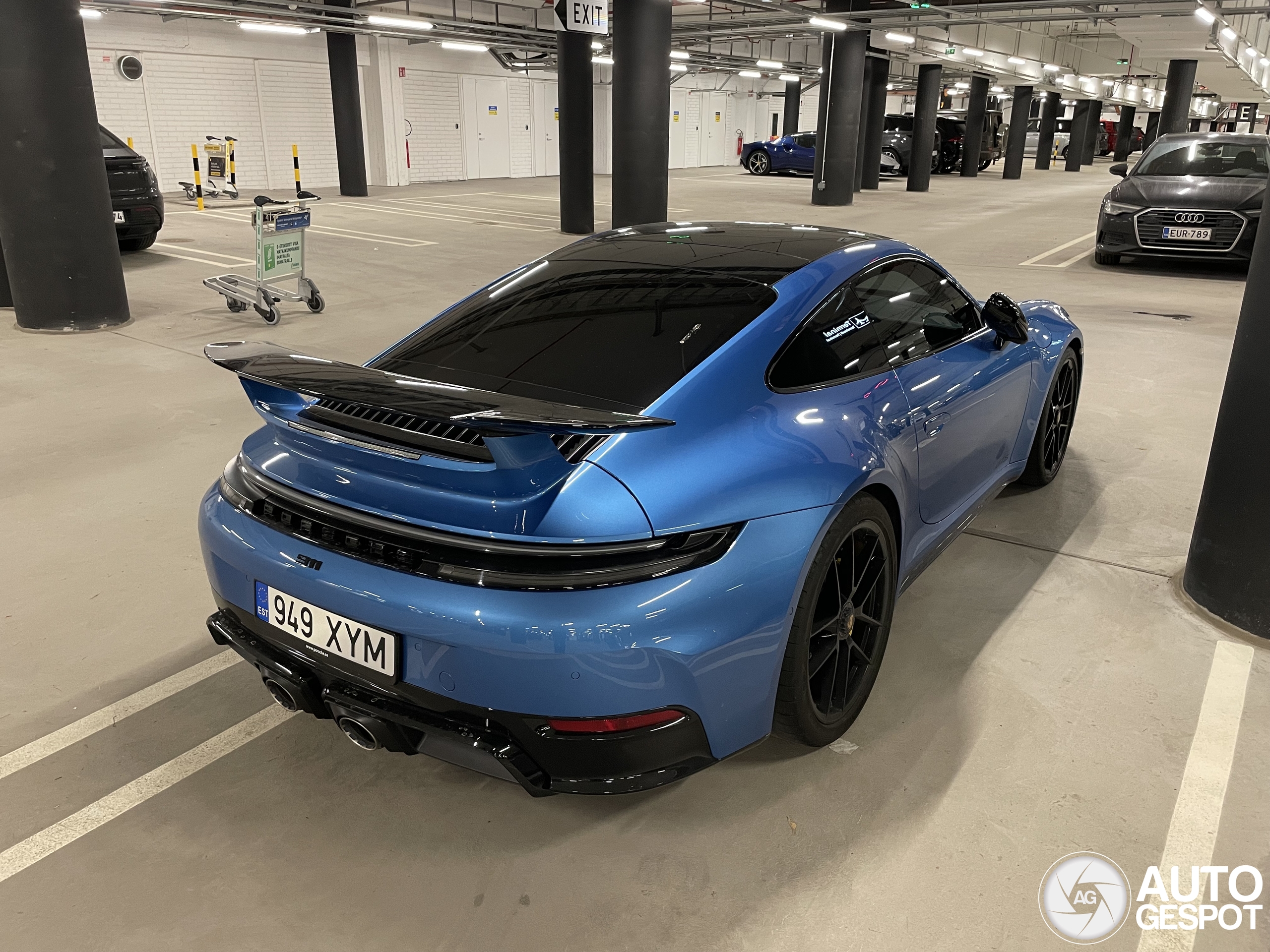 Porsche 992 Carrera 4 GTS MkII