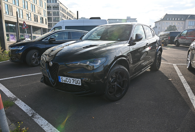 Alfa Romeo Stelvio Quadrifoglio 2023