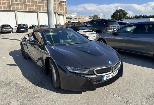 BMW i8 Roadster