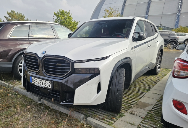 BMW XM G09
