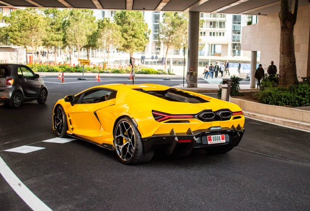 Lamborghini Revuelto
