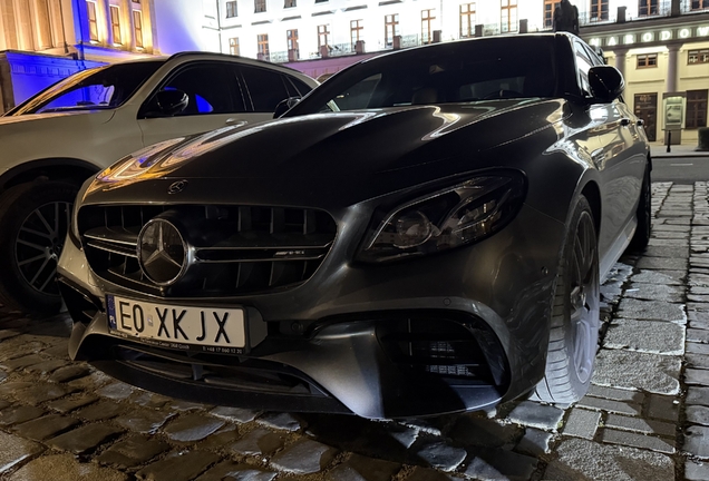 Mercedes-AMG E 63 S W213
