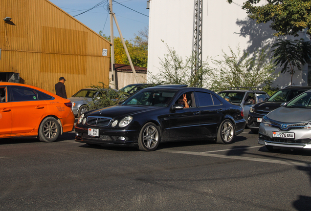 Mercedes-Benz E 55 AMG