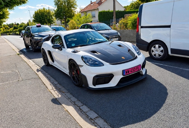 Porsche 718 Cayman GT4 RS Weissach Package