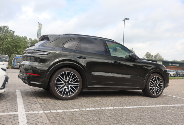 Porsche 9YA Cayenne Turbo E-Hybrid