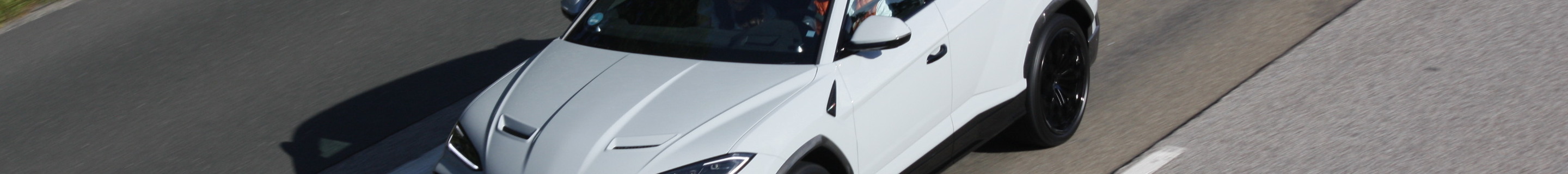 Lamborghini Urus SE Performante