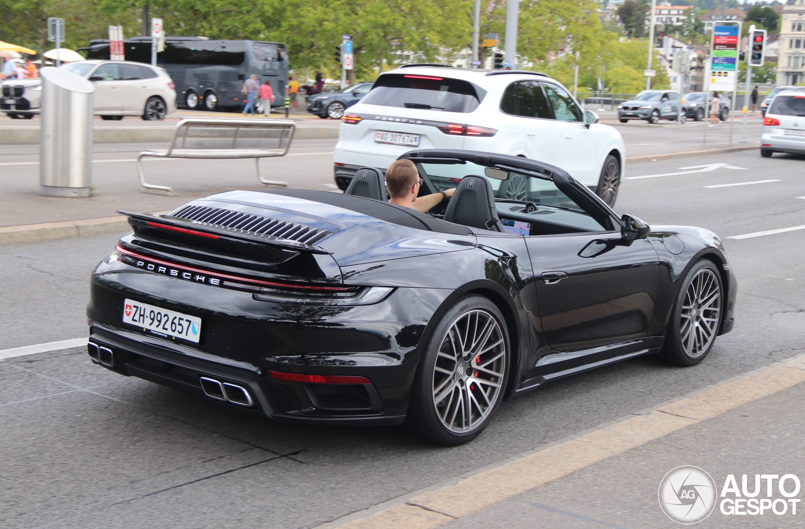 m.kページです Porsche 992 Turbo Cabriolet MkI - 04 October 2026 - Autogespot