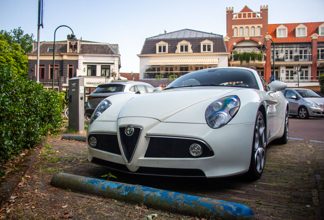 Alfa Romeo 8C Competizione