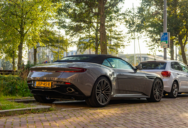 Aston Martin DB12 Volante