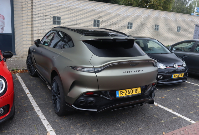 Aston Martin DBX707