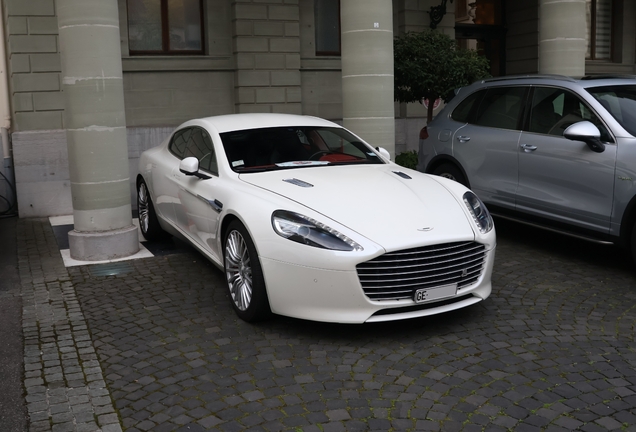 Aston Martin Rapide S