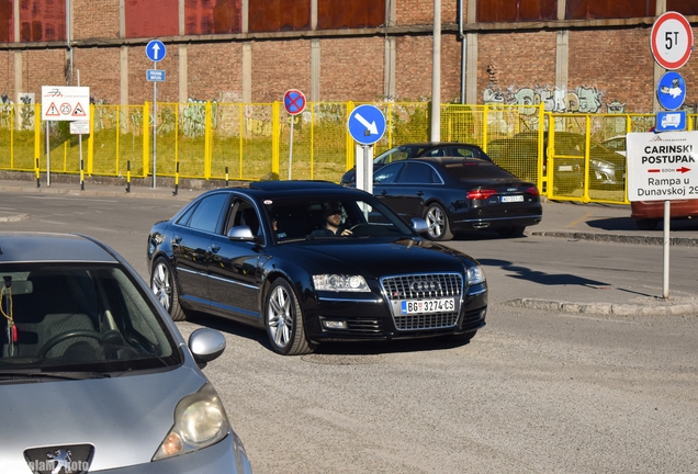 Audi S8 D3