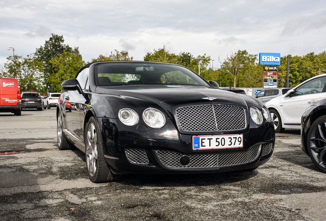 Bentley Continental GTC 2012