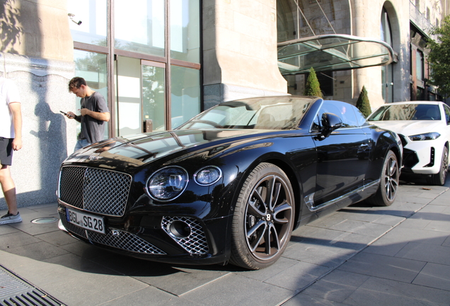Bentley Continental GTC V8 2020