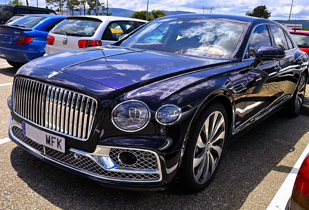Bentley Flying Spur Hybrid